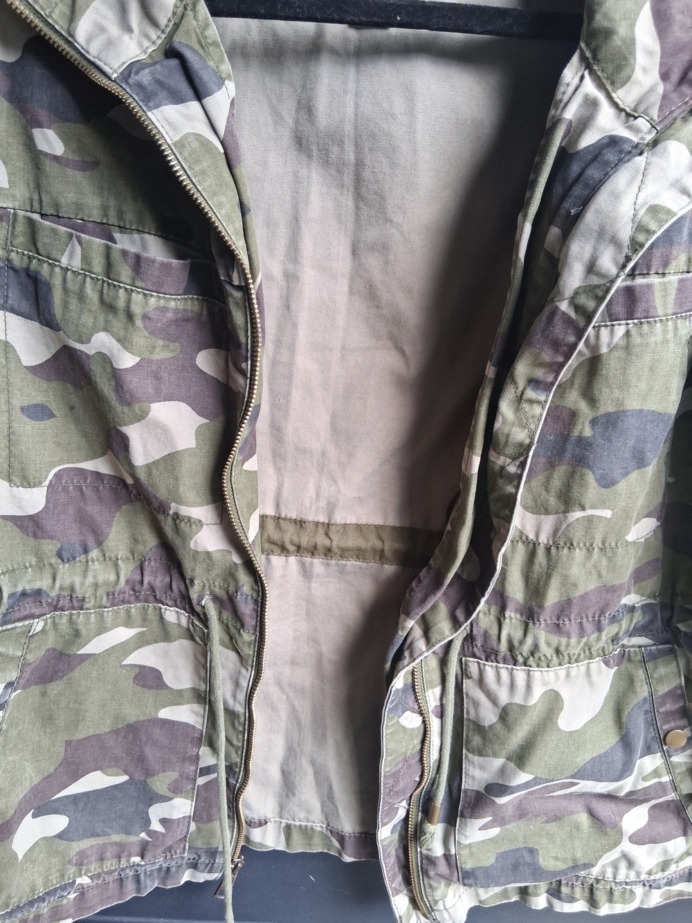 Old Navy Women’s Camo Utility Jacket - Green & Brown - Picture 4 of 5